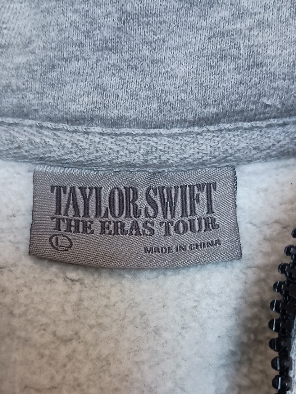 Taylor Swift Eras Tour 2023 Official 1/4 Quarter Zip Sweatshirt Large Authentic - Picture 5 of 5